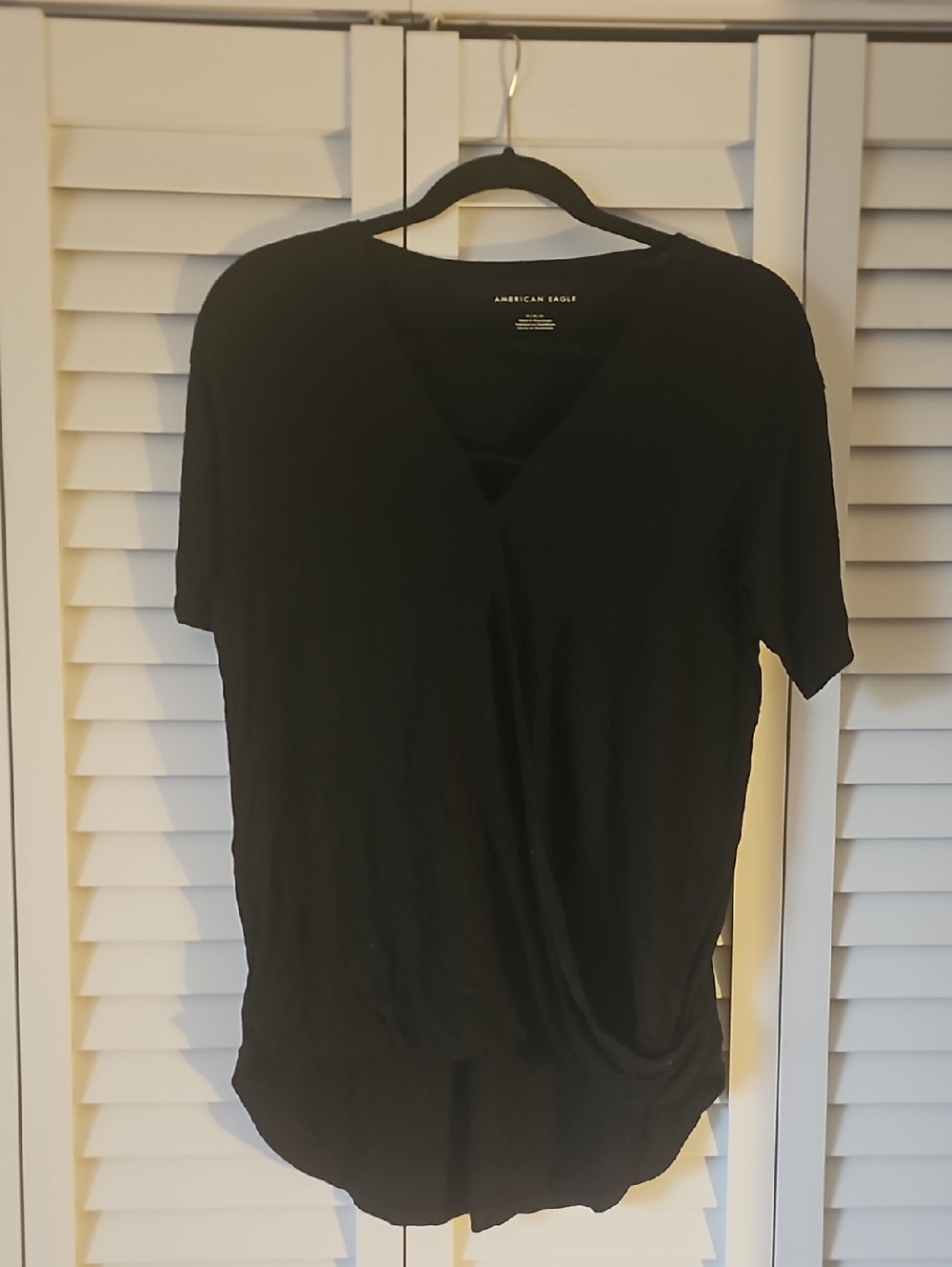 American Eagle Outfitters Black V-Neck Short Sleeve Top with Twist Hem